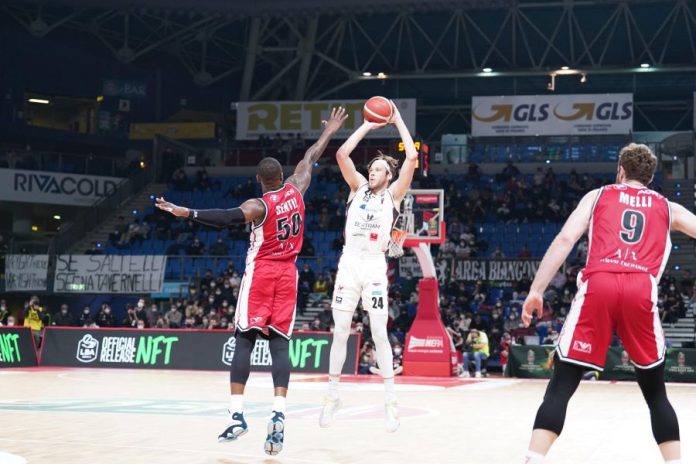 Derthona Basket (Foto Ansa)