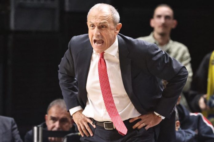 Ettore Messina (Foto Ansa)
