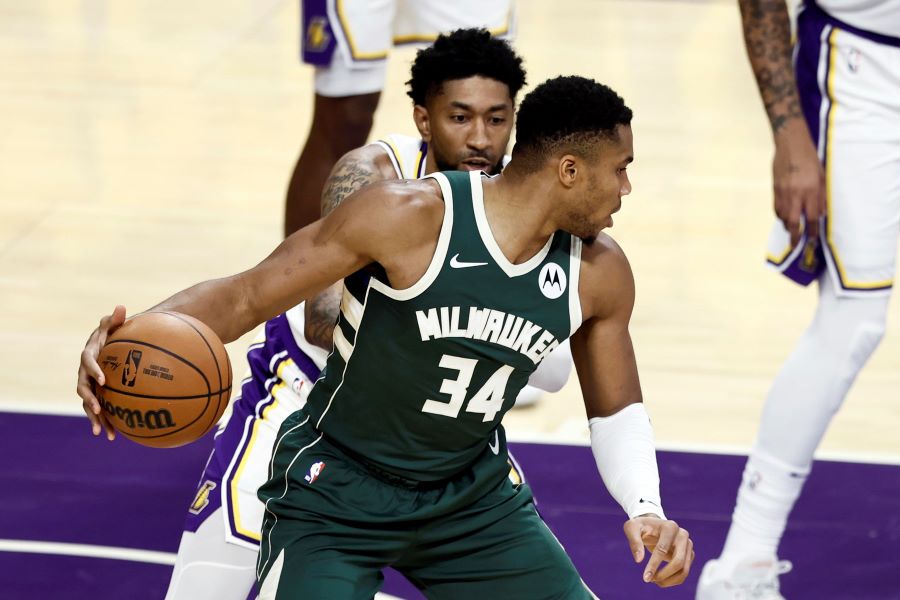 Giannis Antetokounmpo (Foto Ansa)