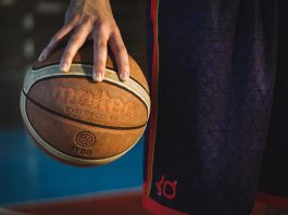 Strategie di marketing per portare pubblico a una partita di basket Strategie di marketing per portare pubblico a una partita di basket
